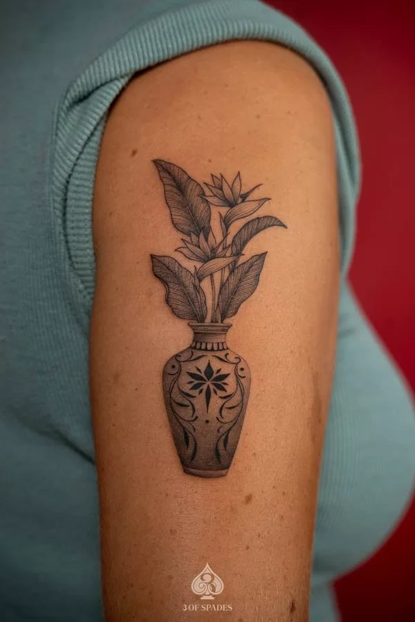paradise vase tattoo in hanoi