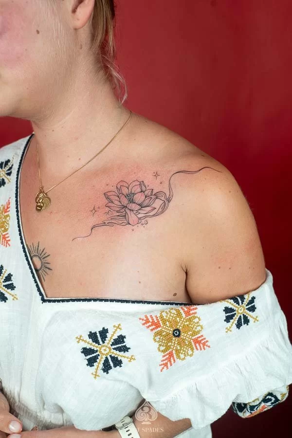 custom lotus flower hanoi shop
