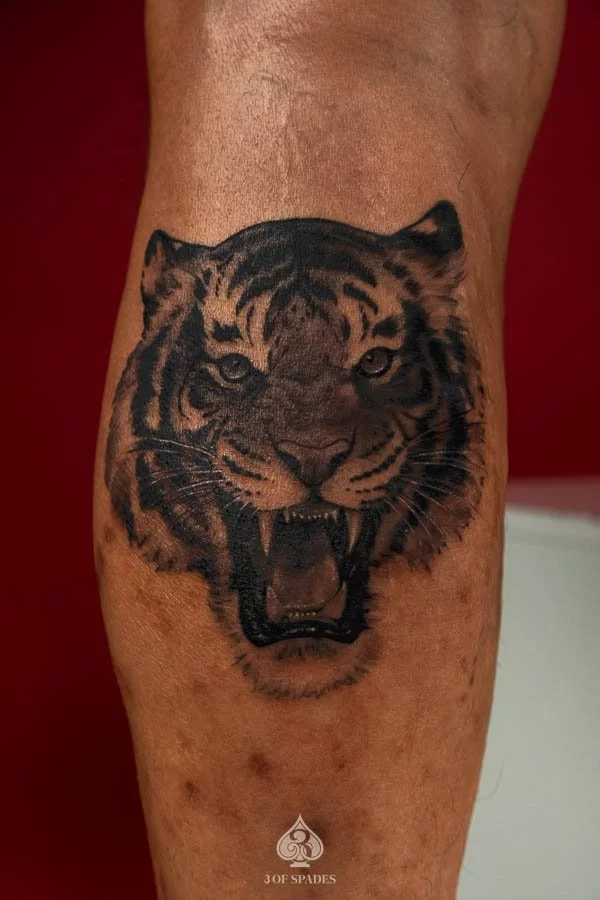 Tiger Realism Thigh