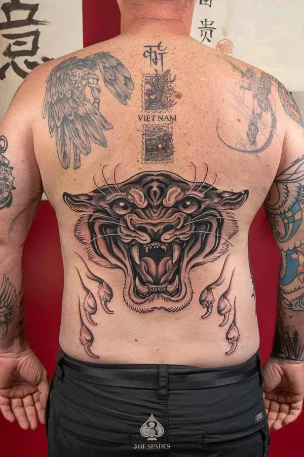 Neo Traditional Tiger Back