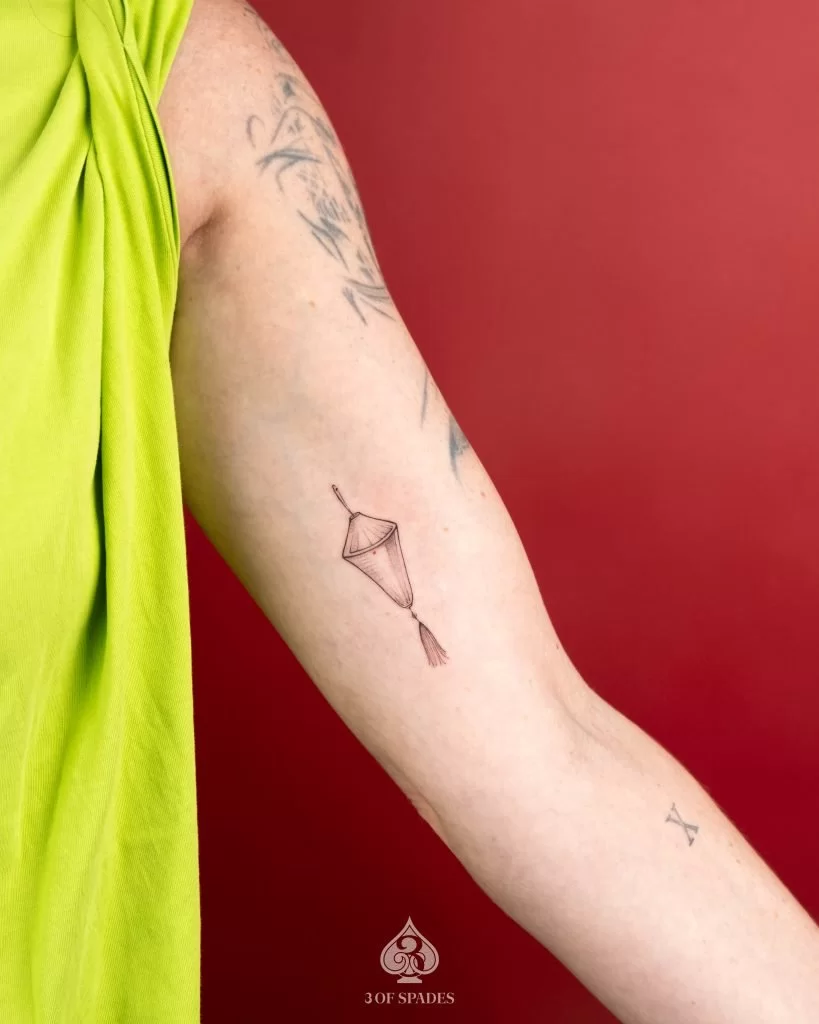 Minimalism Lantern Tattoo