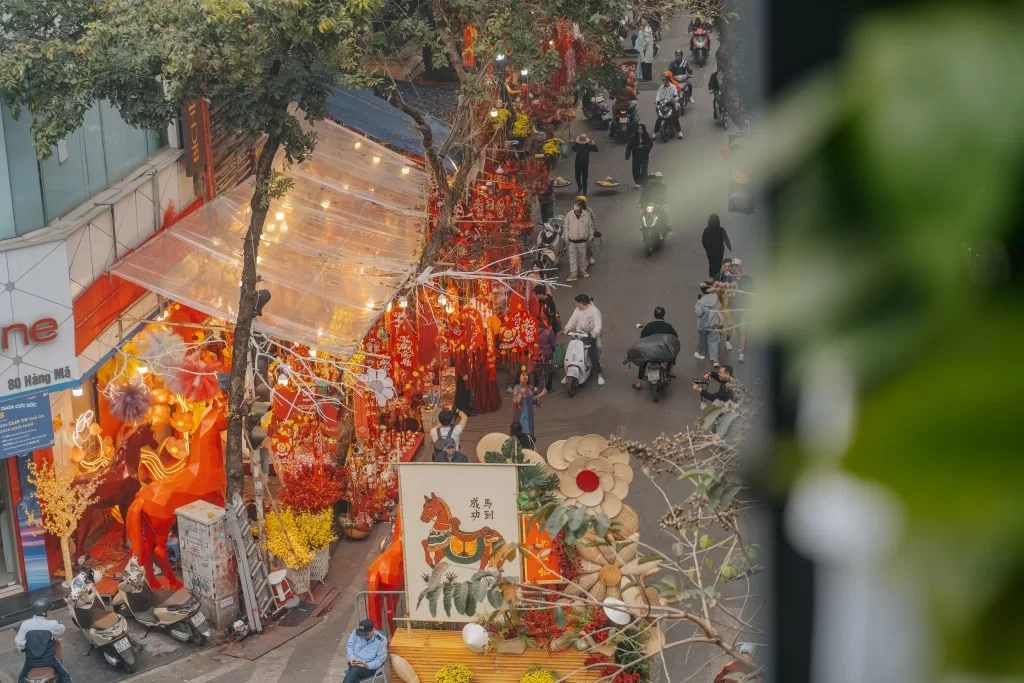 ring (February to April): A Cultural and Romantic Time