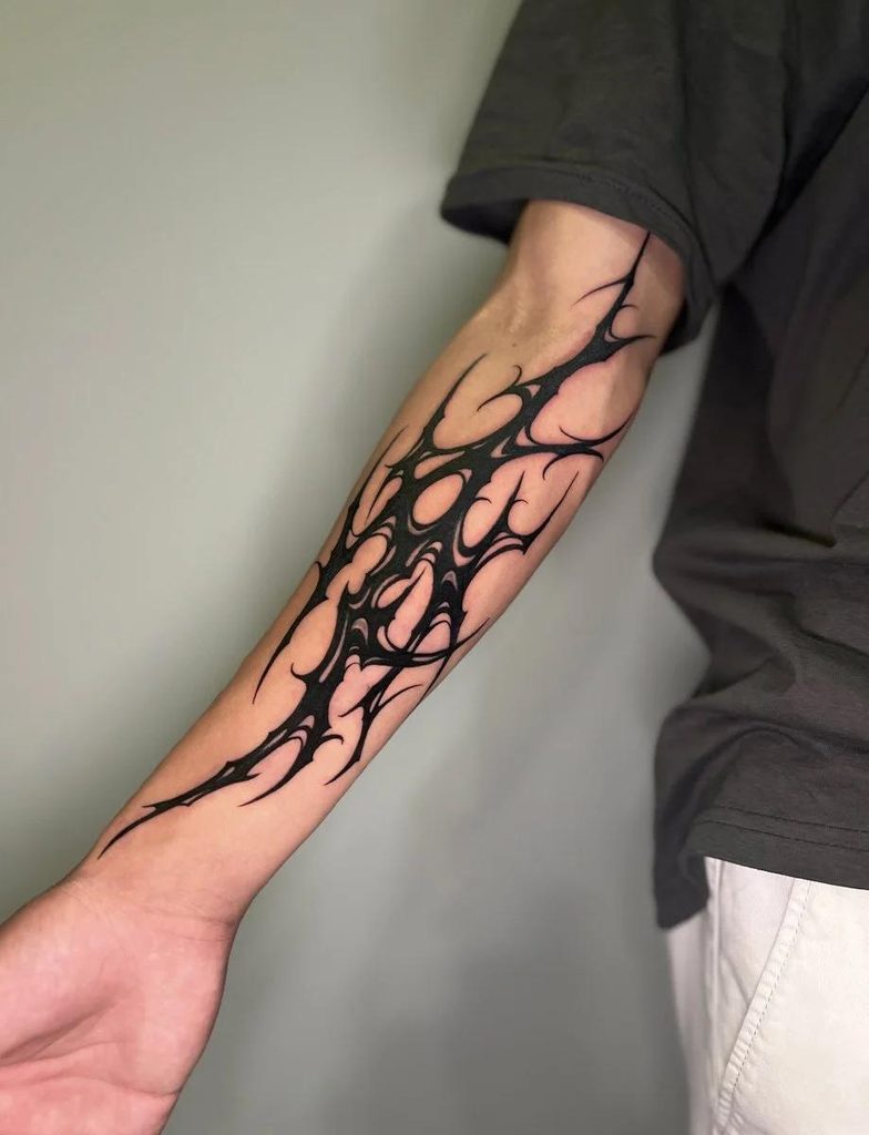 Blackwork Tattoo History | Modern Art 