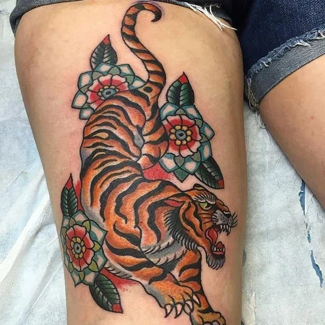 Oldschool Tiger Tattoo Provides space for full-body tigers, dynamic poses and detailed traditional compositions.